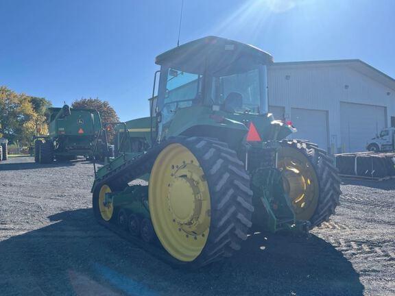 Image of John Deere 8400T equipment image 3