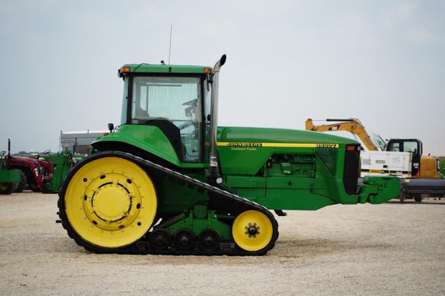 Image of John Deere 8400T equipment image 3