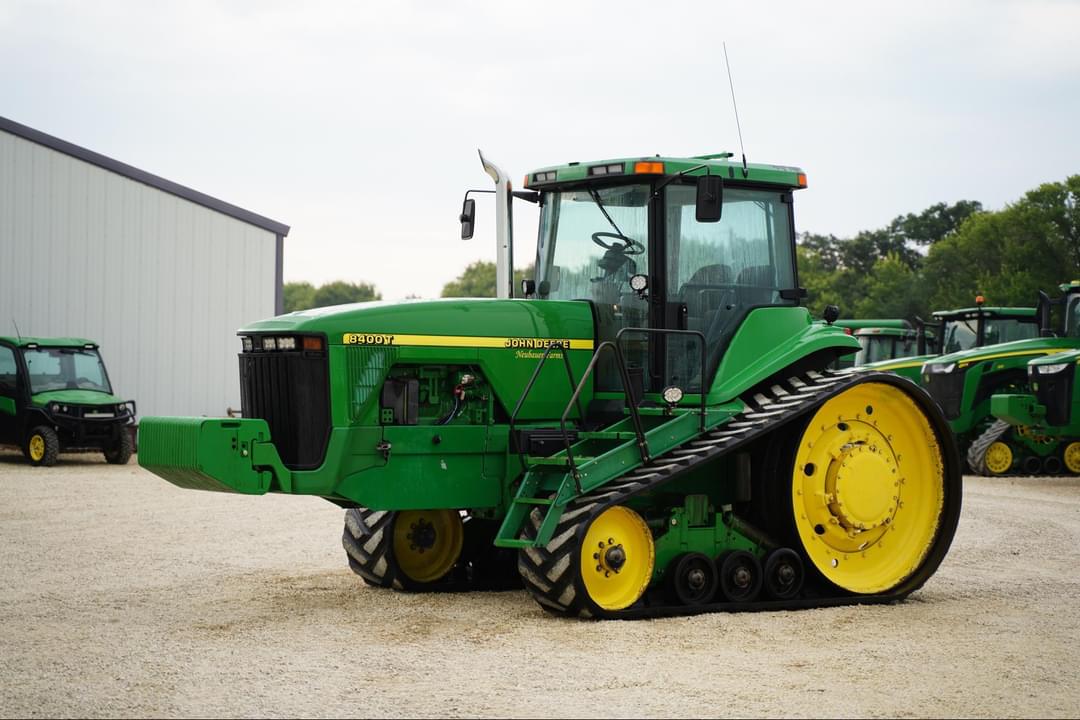 Image of John Deere 8400T Primary image