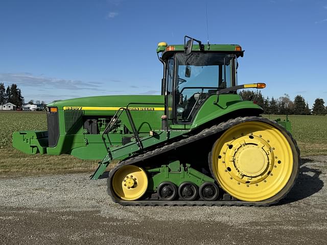 Image of John Deere 8400T equipment image 2