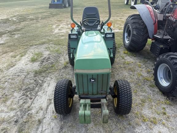 Image of John Deere 855 equipment image 2