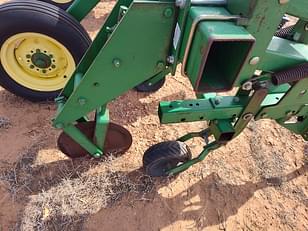 Main image John Deere 856 13