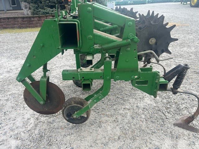 Image of John Deere 856 equipment image 4