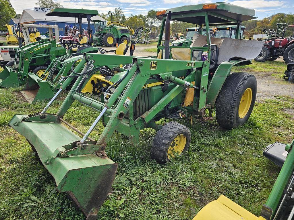 Image of John Deere 870 Primary image