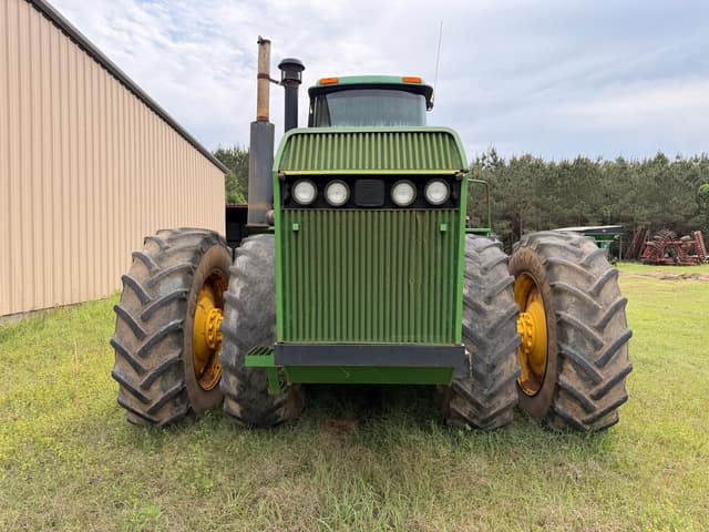 Image of John Deere 8770 equipment image 1
