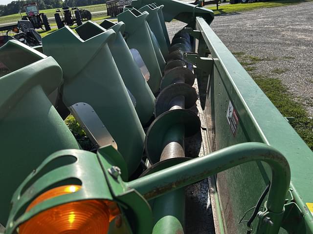 Image of John Deere 893 equipment image 2