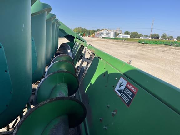 Image of John Deere 893 equipment image 2