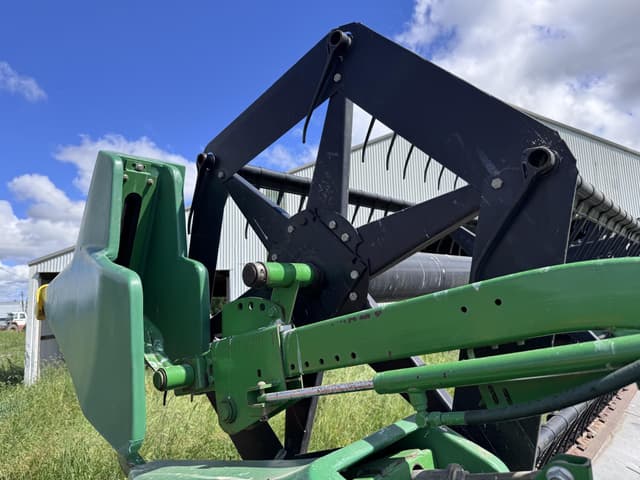Image of John Deere 915F equipment image 2