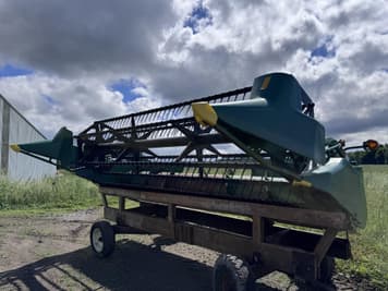 Main image John Deere 915F
