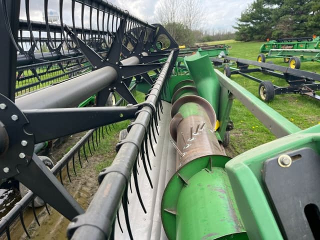 Image of John Deere 918 equipment image 4