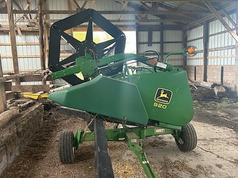 Image of John Deere 920 Primary image