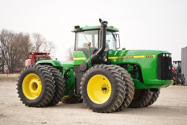 Image of John Deere 9200 equipment image 2