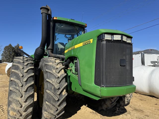 Image of John Deere 9200 equipment image 1