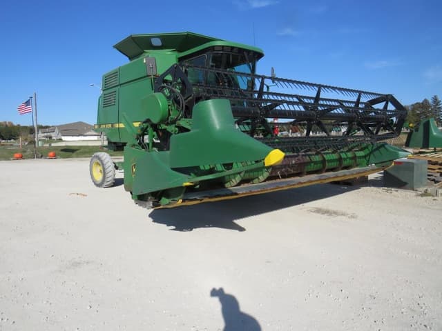 Image of John Deere 920F equipment image 4