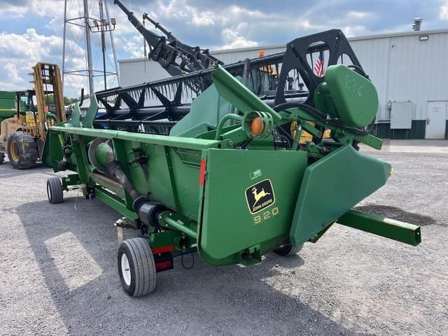 Image of John Deere 920F equipment image 3