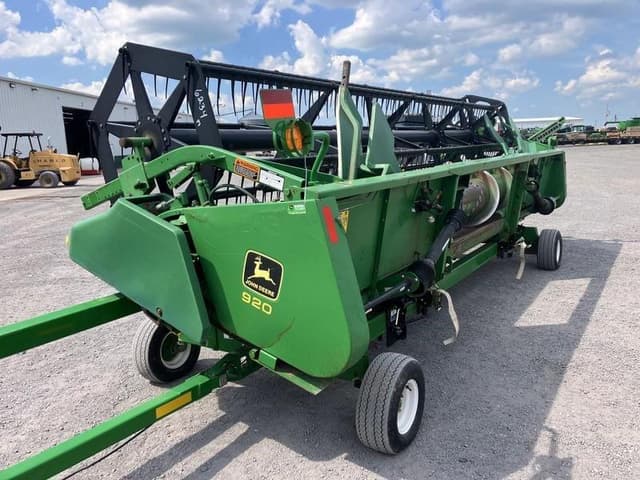 Image of John Deere 920F equipment image 2