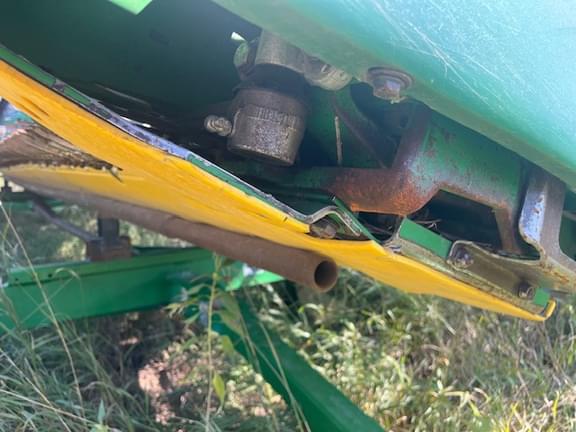 Image of John Deere 925 equipment image 1