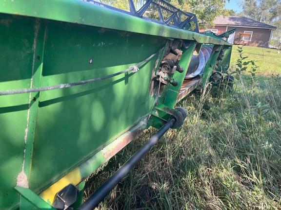 Image of John Deere 925 equipment image 4