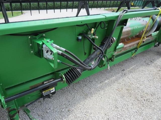Image of John Deere 925 equipment image 3