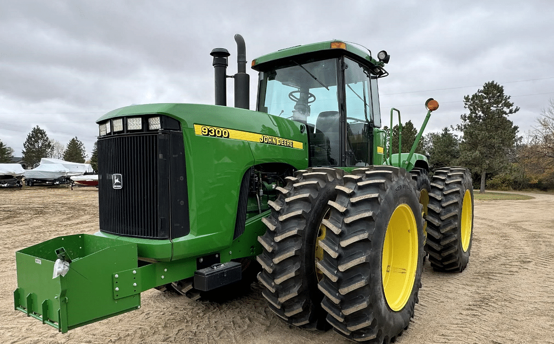 Image of John Deere 9300 Primary image