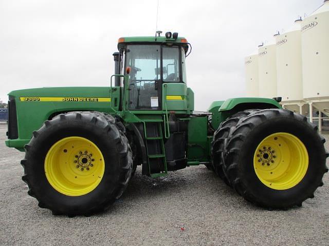 Image of John Deere 9300 equipment image 2