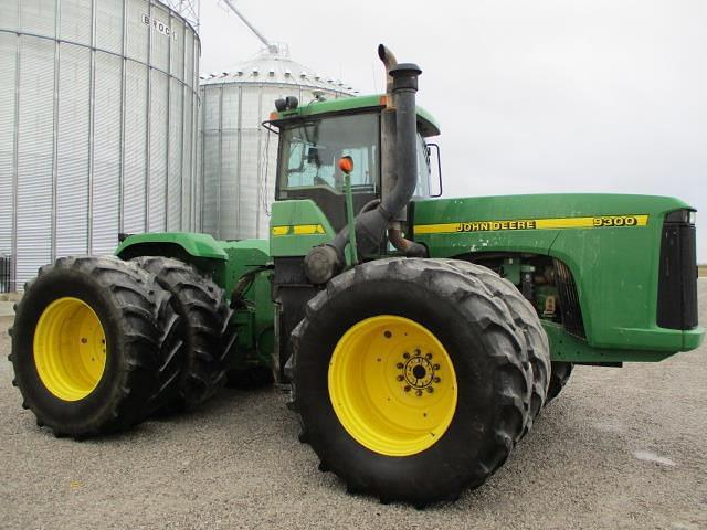 Image of John Deere 9300 equipment image 1