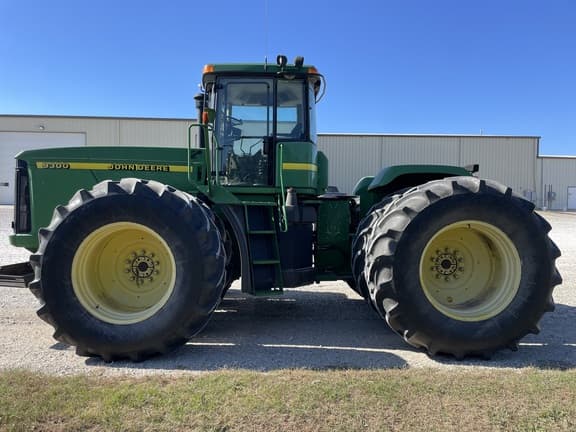 Image of John Deere 9300 equipment image 1