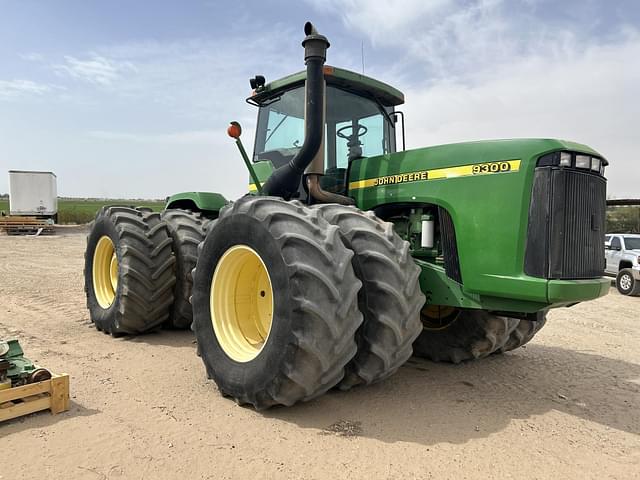 Image of John Deere 9300 equipment image 2