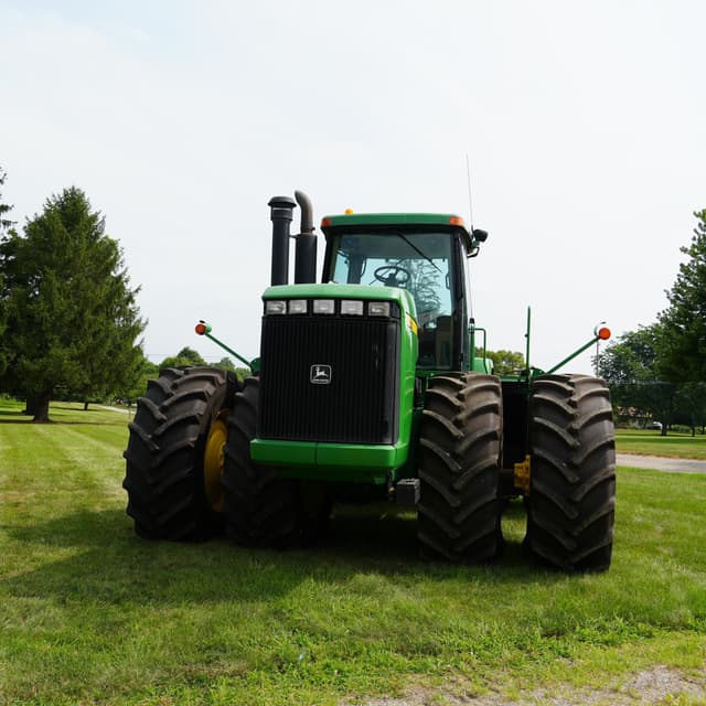 Image of John Deere 9400 equipment image 1