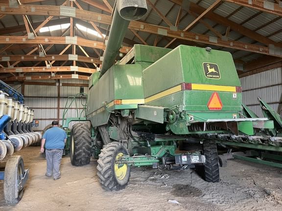 1997 John Deere 9500 Equipment Image0