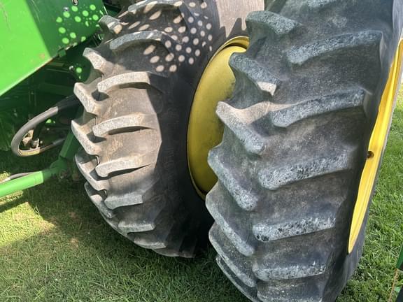 Image of John Deere 9500 equipment image 2