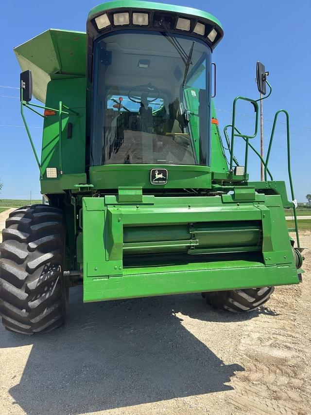 Image of John Deere 9500 equipment image 2