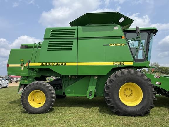 Image of John Deere 9510 equipment image 1
