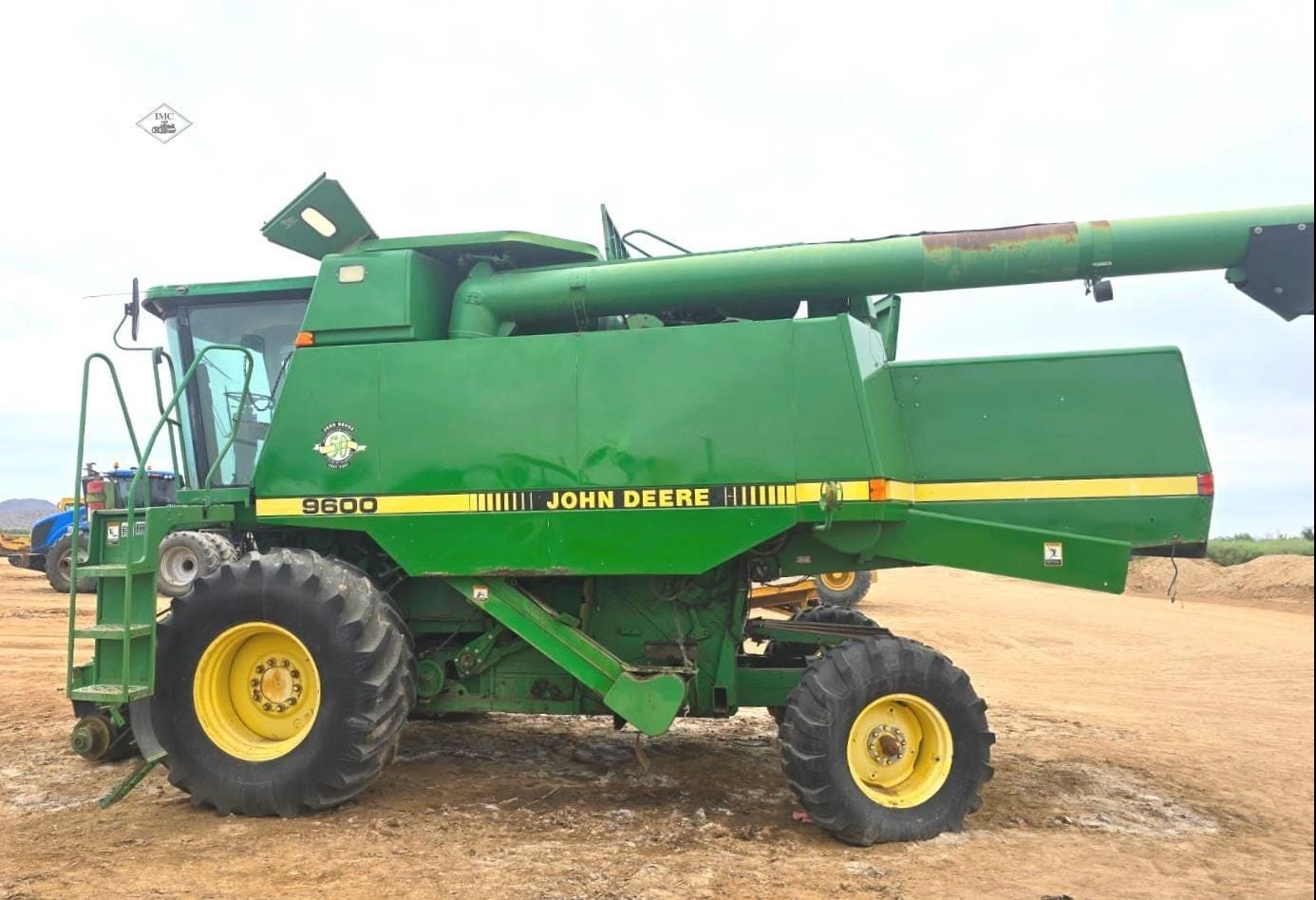 1997 John Deere 9600 Equipment Image0