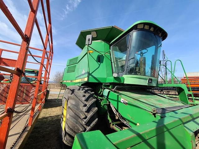 Image of John Deere 9600 equipment image 1