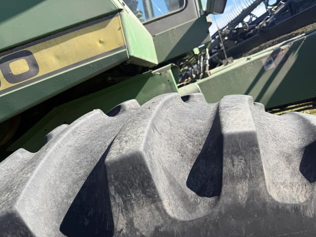 Image of John Deere 9600 equipment image 1