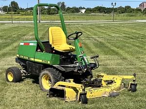 1997 John Deere F1145 Image