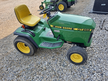 Main image John Deere GT262