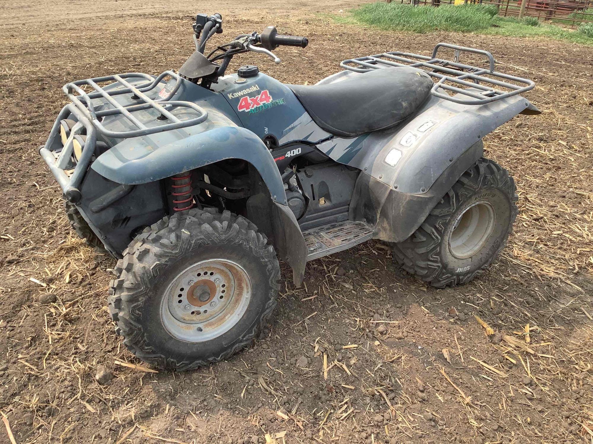 Main image Kawasaki Prairie 400