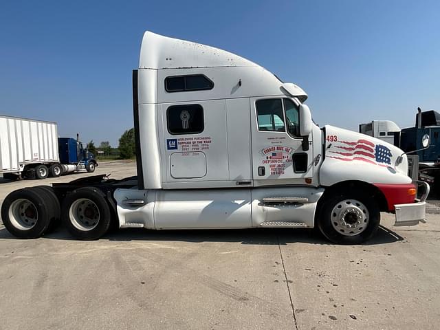 Image of Kenworth T2000 equipment image 3