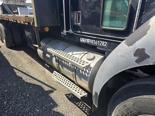 Image of Kenworth T300 equipment image 3