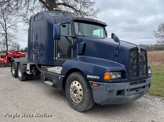 Image of Kenworth T600 equipment image 2