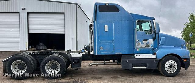 Image of Kenworth T600 equipment image 3