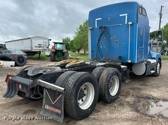 Image of Kenworth T600 equipment image 4