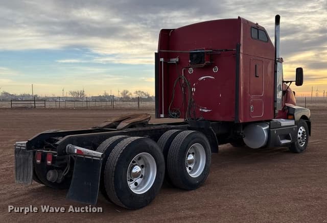 Image of Kenworth T600 equipment image 4