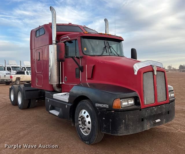 Image of Kenworth T600 equipment image 2
