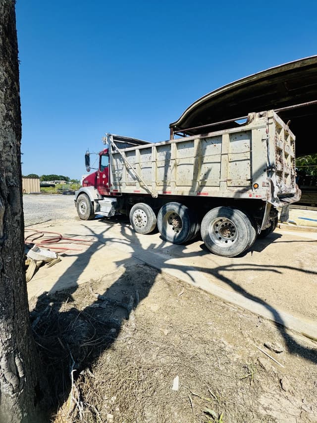 Image of Kenworth T800 equipment image 4