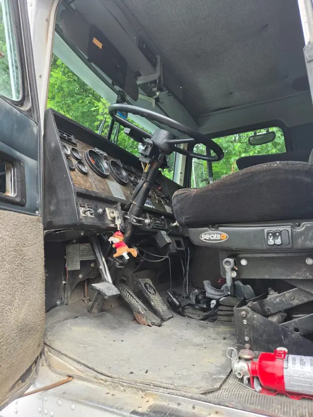 Image of Kenworth T800 equipment image 4