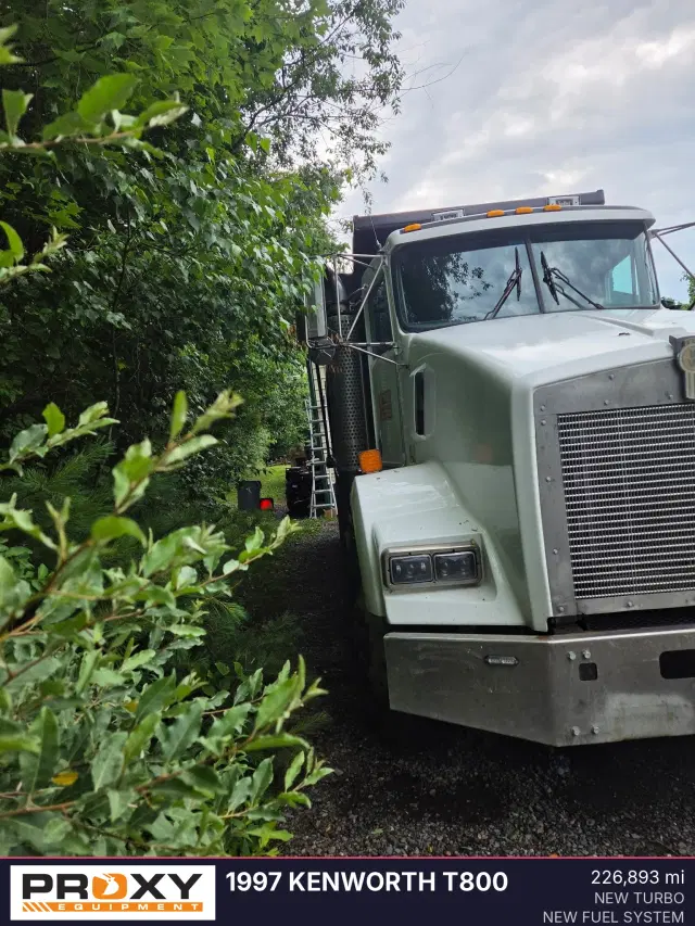 Image of Kenworth T800 equipment image 1
