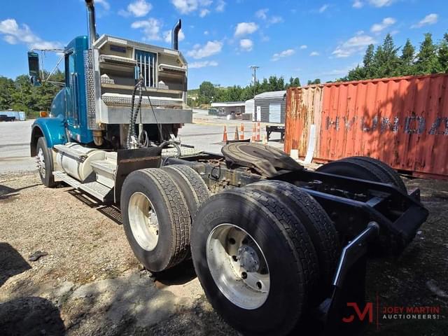 Image of Kenworth T800 equipment image 4